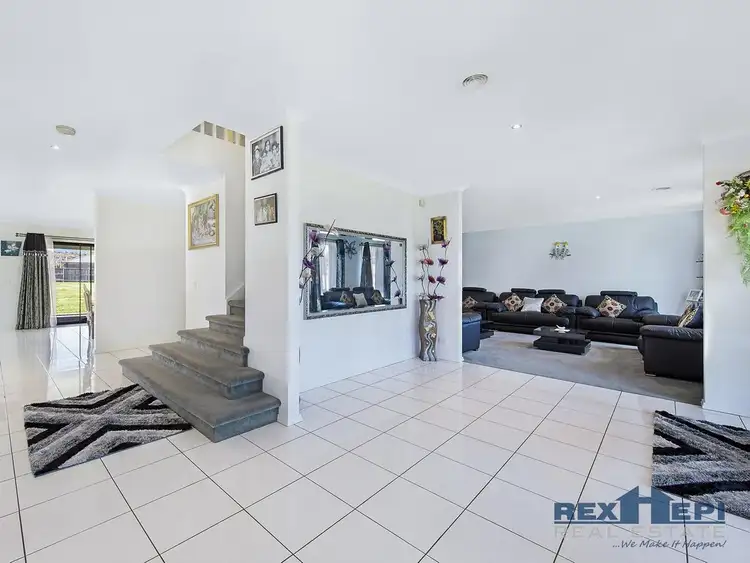 Fifth view of Homely house listing, 4 Rose Garden Court, Narre Warren North VIC 3804