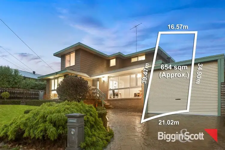 17 Hertford Road, Doncaster East VIC 3109