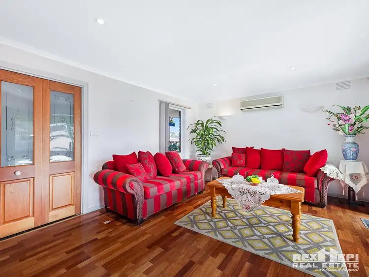 Second view of Homely house listing, 3 Surrey Close, Hallam VIC 3803