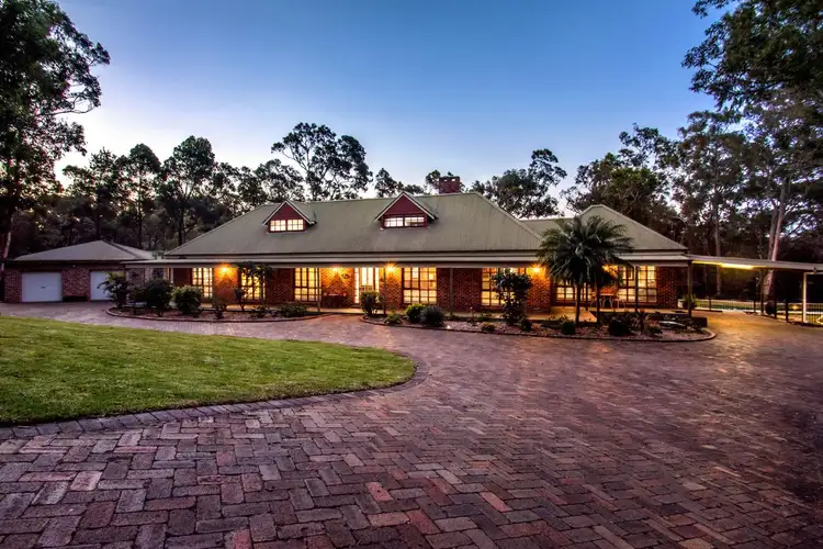 8 Turella Street, Glenbrook NSW 2773