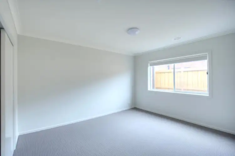 Seventh view of Homely house listing, 5 Seamount Way, Point Cook VIC 3030