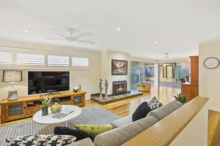27 Woodlands Road, Heathmont VIC 3135