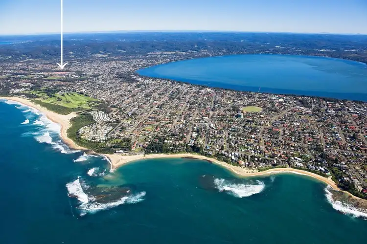 Fifth view of Homely house listing, 7 Clyde Close, Bateau Bay NSW 2261
