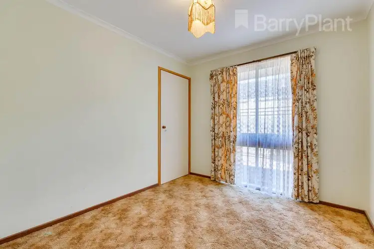 Fifth view of Homely house listing, 8 Muirfield Drive, Sunbury VIC 3429