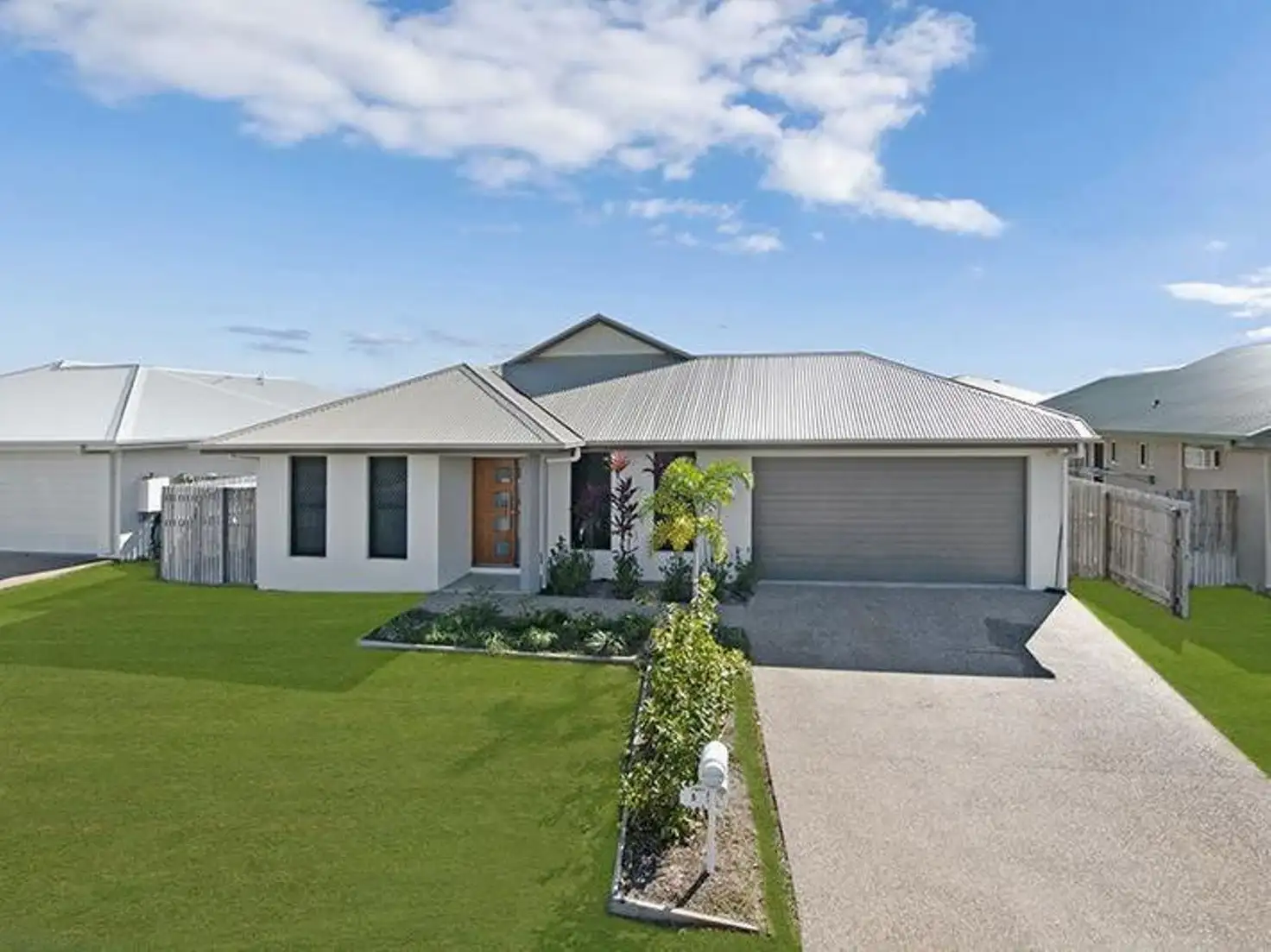 Main view of Homely house listing, 5 Nova Street, Mount Low QLD 4818