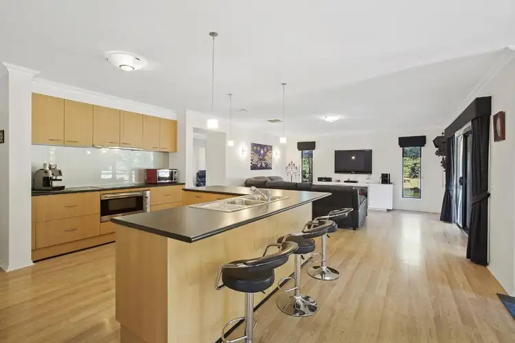 Fourth view of Homely house listing, 2 Empire Drive, Mooroolbark VIC 3138