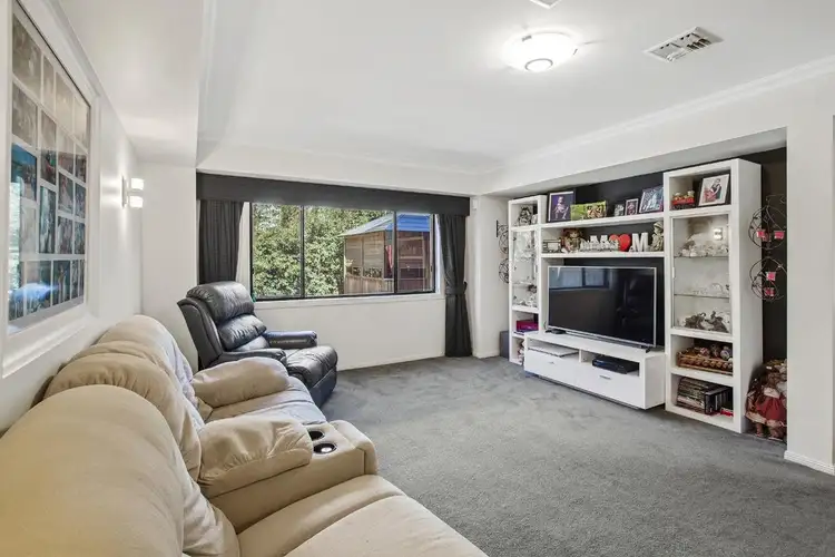 Sixth view of Homely house listing, 2 Empire Drive, Mooroolbark VIC 3138