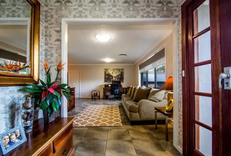 Second view of Homely house listing, 2 Nook Place, Leonay NSW 2750