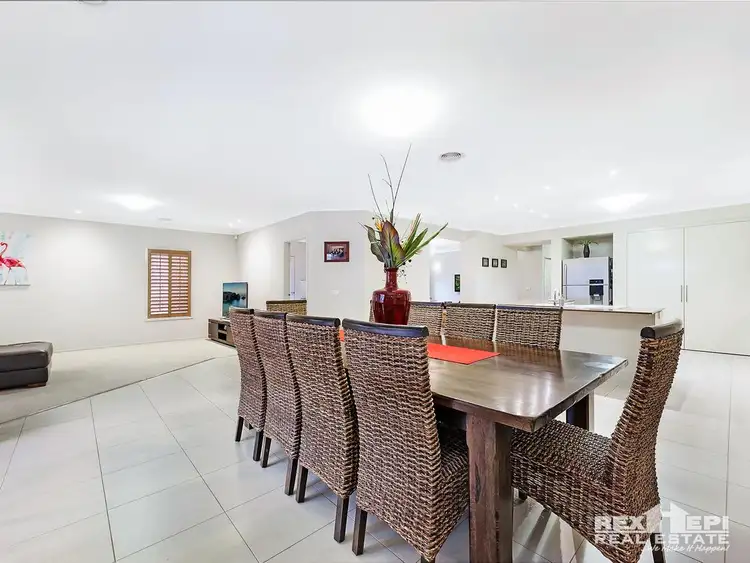 Sixth view of Homely house listing, 8 Baddeley Circuit, Cranbourne North VIC 3977