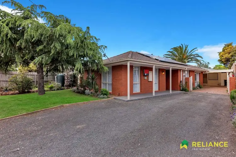 13 Tanilba Street, Werribee VIC 3030