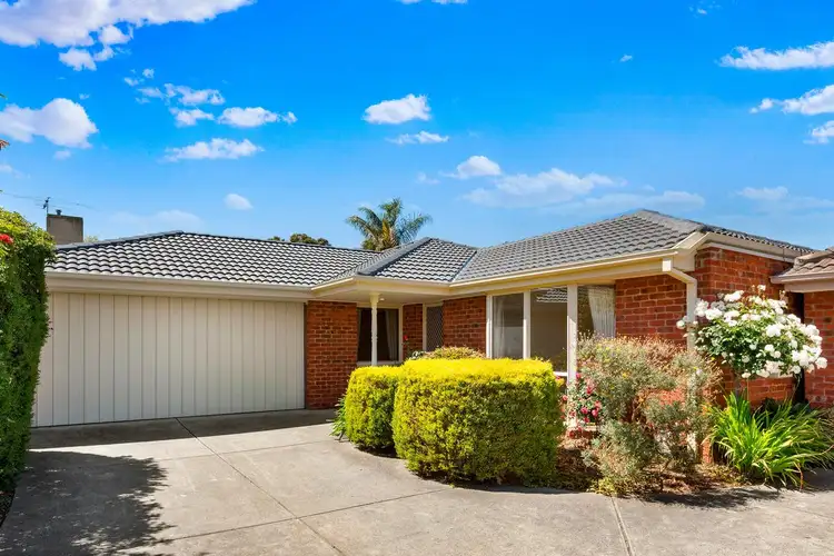Main view of Homely unit listing, 2/82 Willow Bend, Bulleen VIC 3105