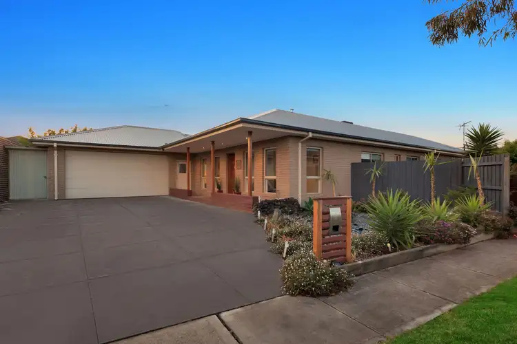 Second view of Homely house listing, 5 Peregrine Court, Tarneit VIC 3029