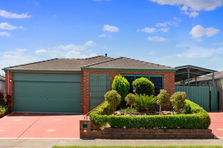 32 Lighthorse Crescent, Narre Warren South VIC 3805