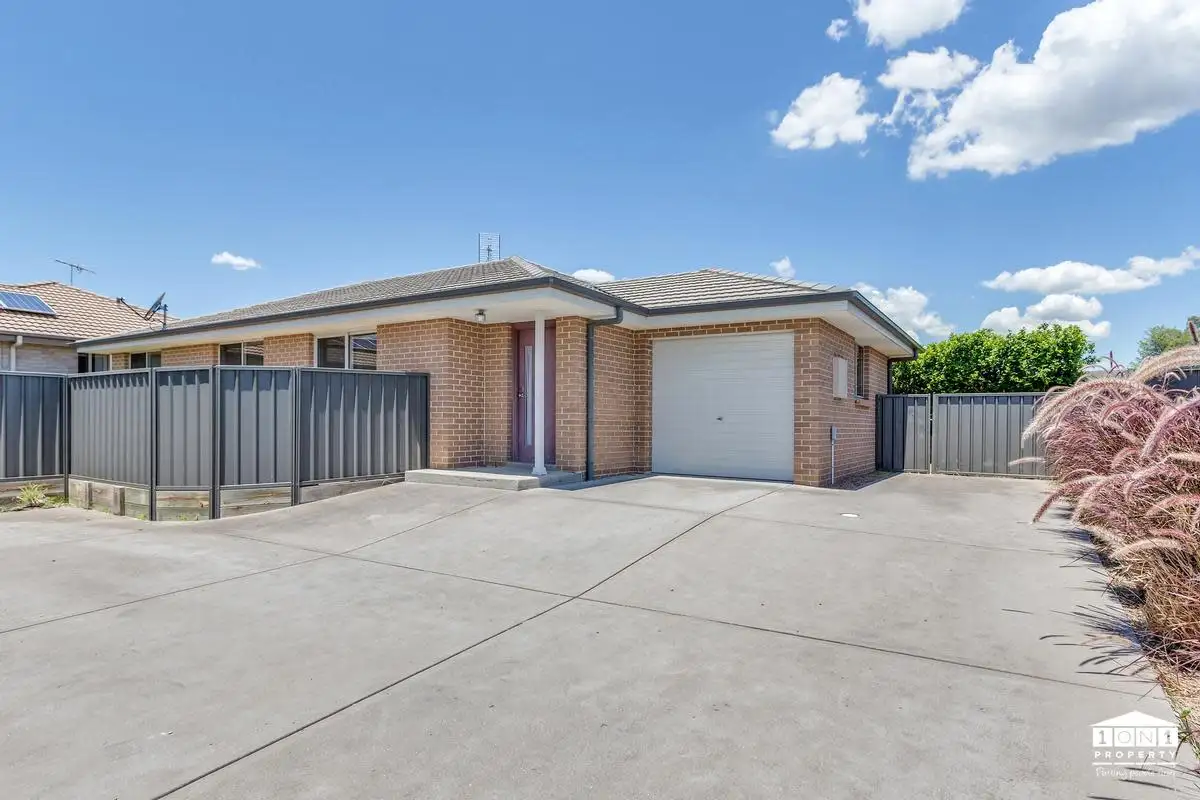Main view of Homely unit listing, 2/3 Allwood Close, East Branxton NSW 2335