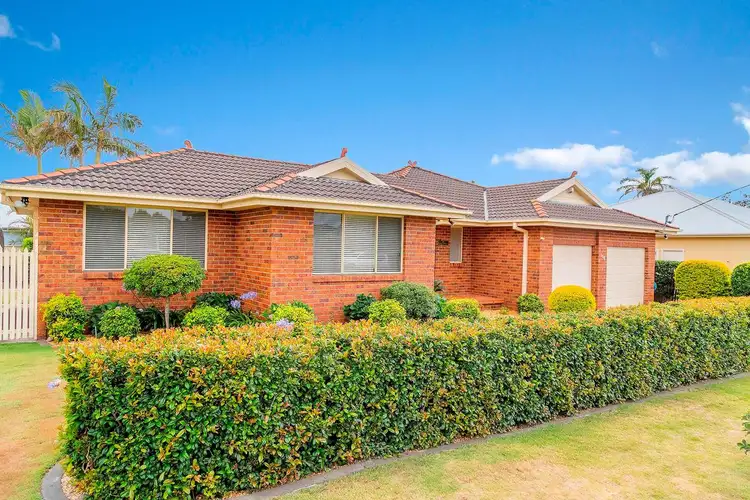 100 Pacific Street, Toowoon Bay NSW 2261
