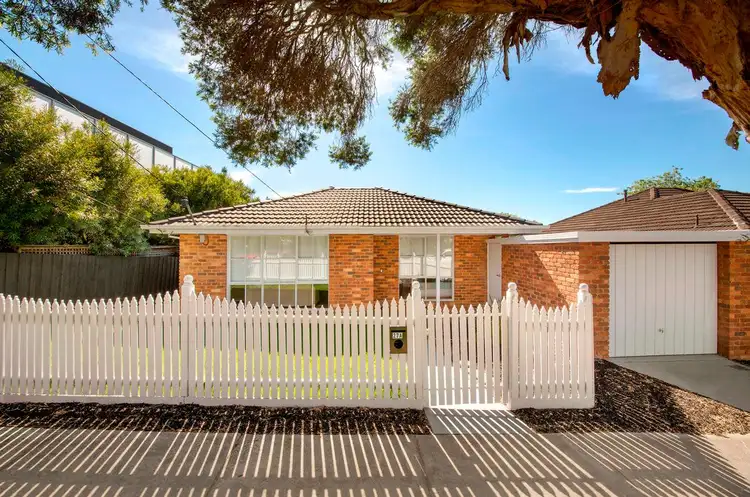 27A Ross Street, Doncaster East VIC 3109