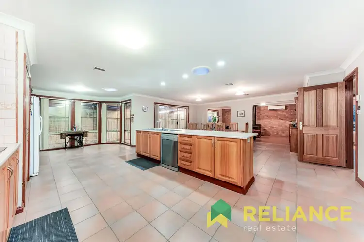 Fifth view of Homely house listing, 3 Lynne Court, Taylors Lakes VIC 3038