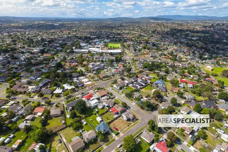 Fifth view of Homely house listing, 11 Myrtle Grove, Doveton VIC 3177