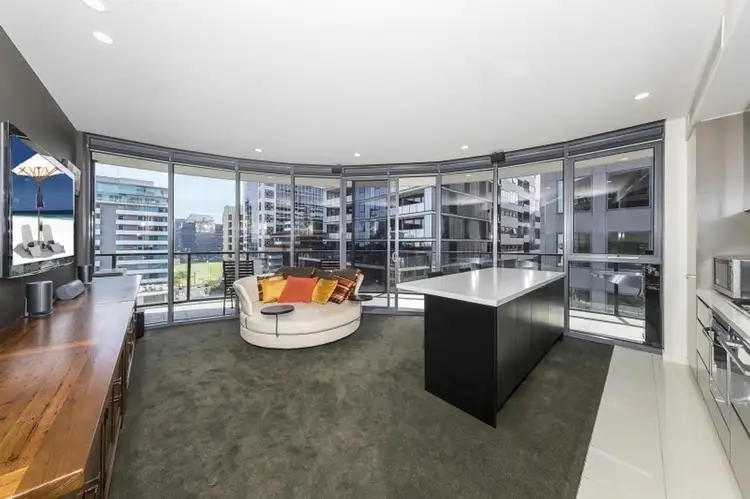 707/55 Queens Rd, Melbourne VIC 3004