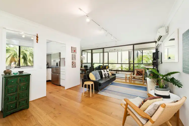 10 Hume Street