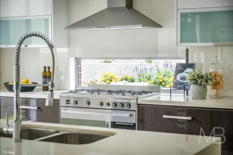 Fifth view of Homely house listing, 2 Stephanie Place, Turramurra NSW 2074