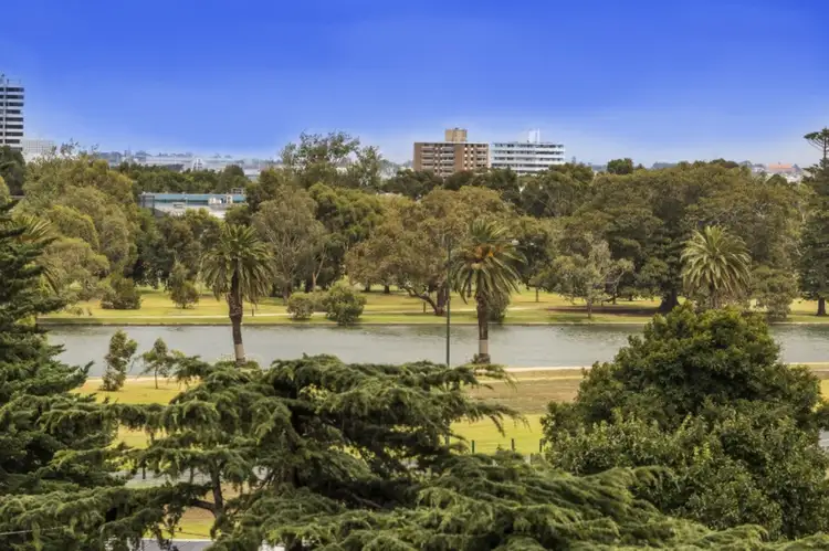 310/55 Queens Rd, Melbourne VIC 3004