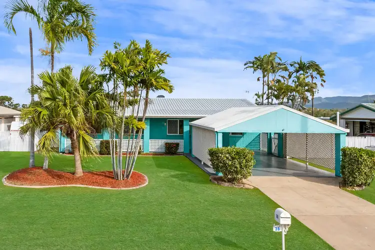 36 AMBER AVENUE, Rasmussen QLD 4815