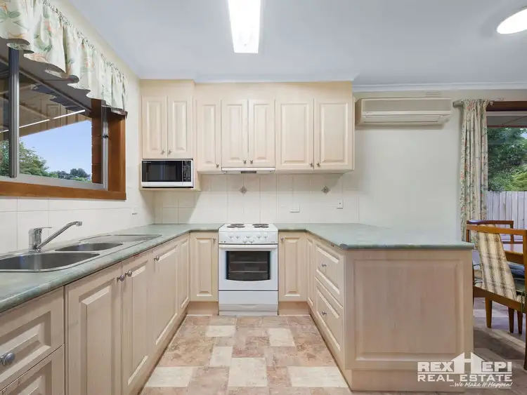 Fifth view of Homely house listing, 14 Springwood Avenue, Narre Warren VIC 3805