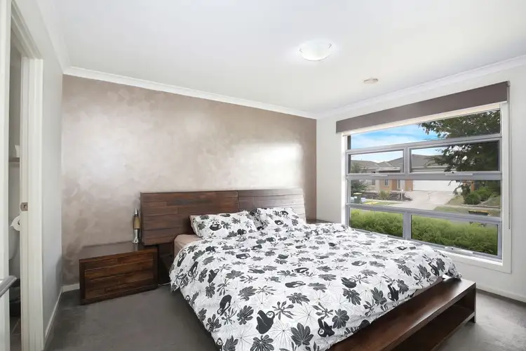 Fifth view of Homely house listing, 5 Erin Square, Deer Park VIC 3023