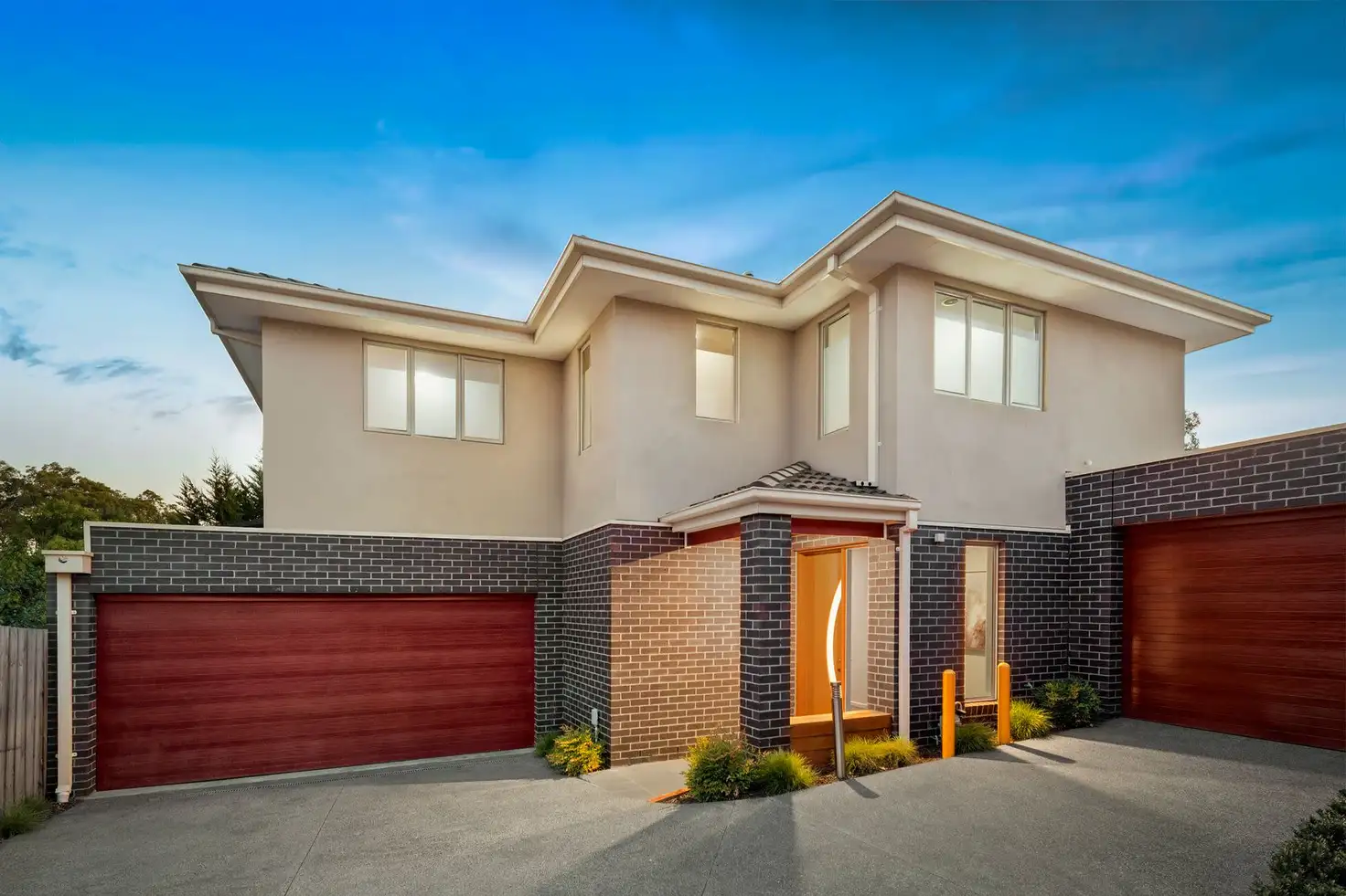 Main view of Homely townhouse listing, 2/119 Willow Bend, Bulleen VIC 3105