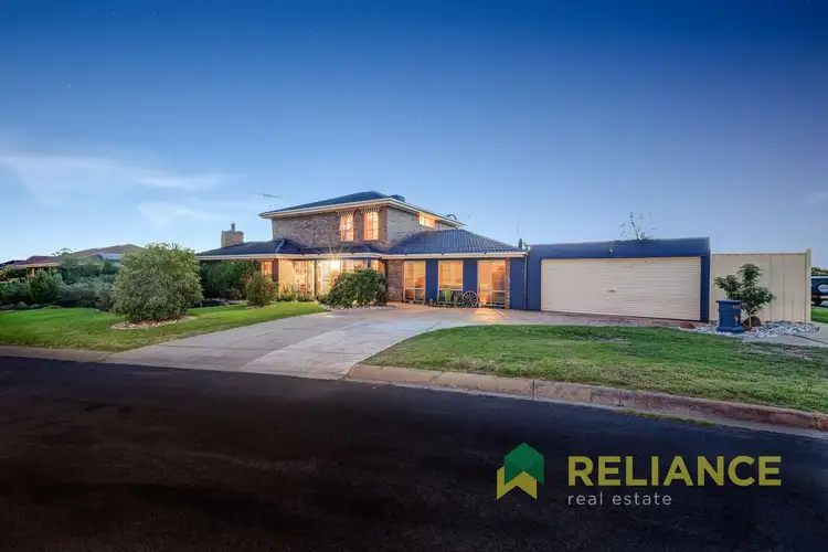 4 CAMBRIAN WAY, Melton West VIC 3337