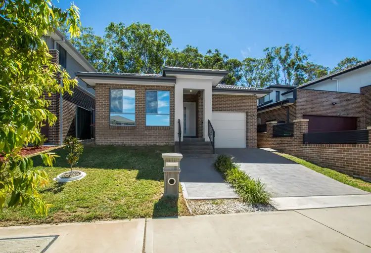 34 Fishburn Street, Jordan Springs NSW 2747