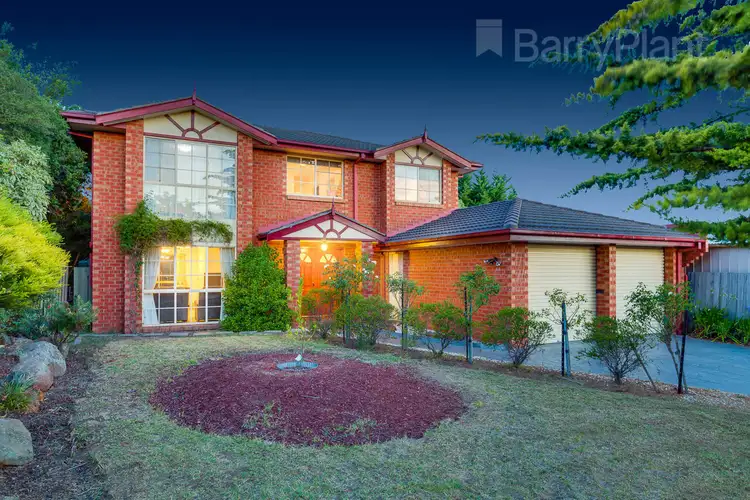 2 Windarra Court