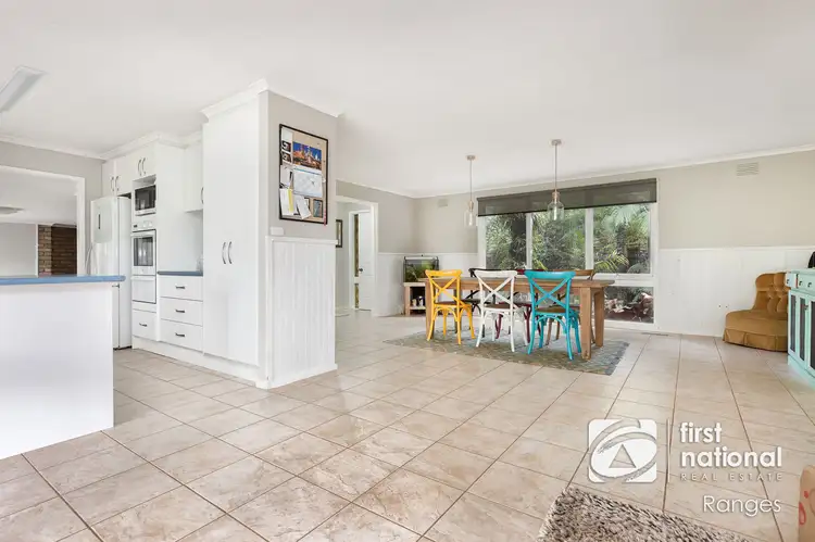 10 Sunnyside Terrace, Emerald VIC 3782