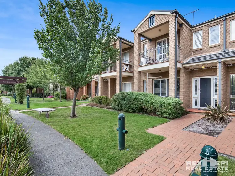 15 Gables Walk, Narre Warren South VIC 3805