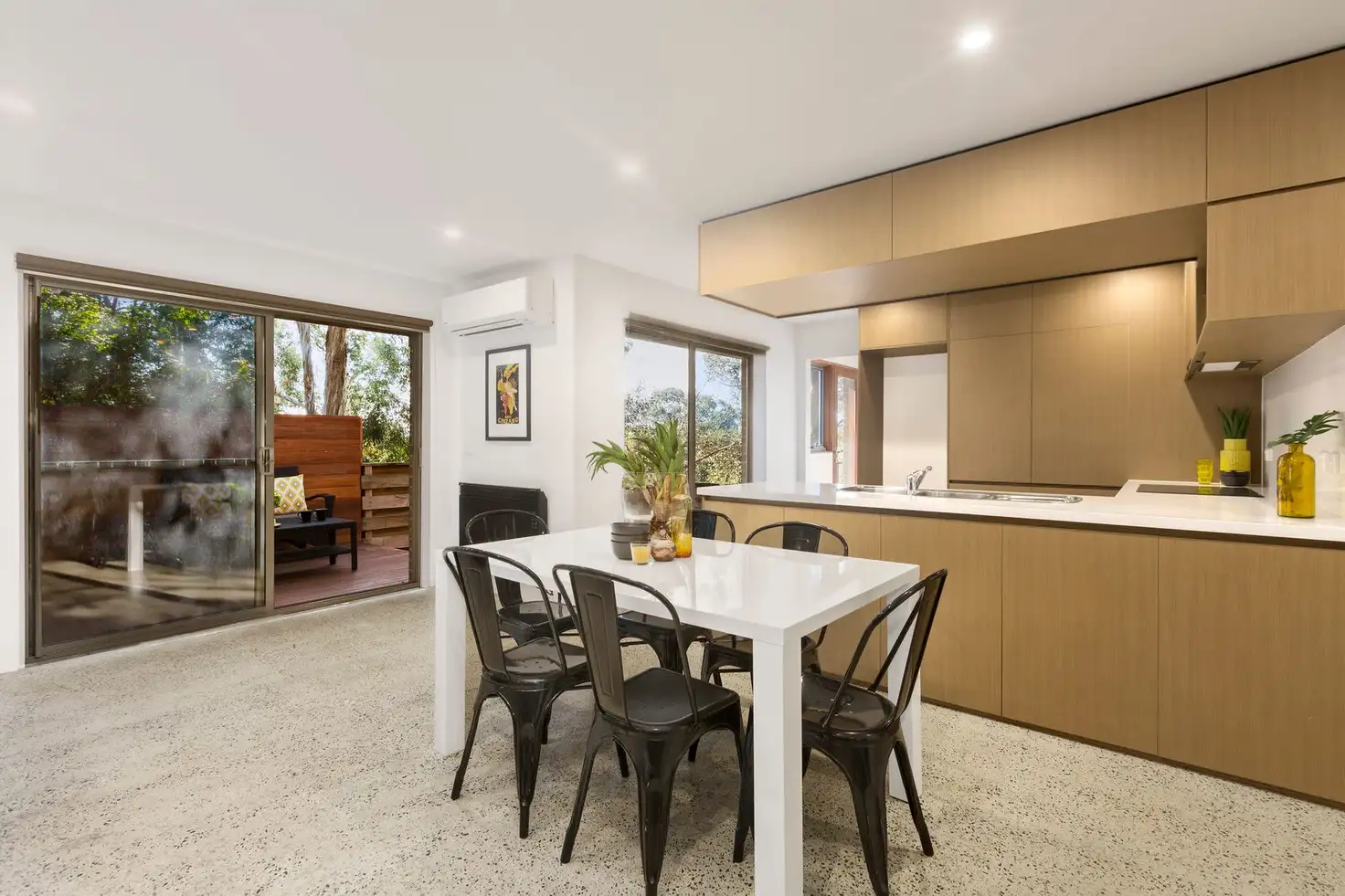 Main view of Homely unit listing, 2/15 Kerby Street, Eltham VIC 3095