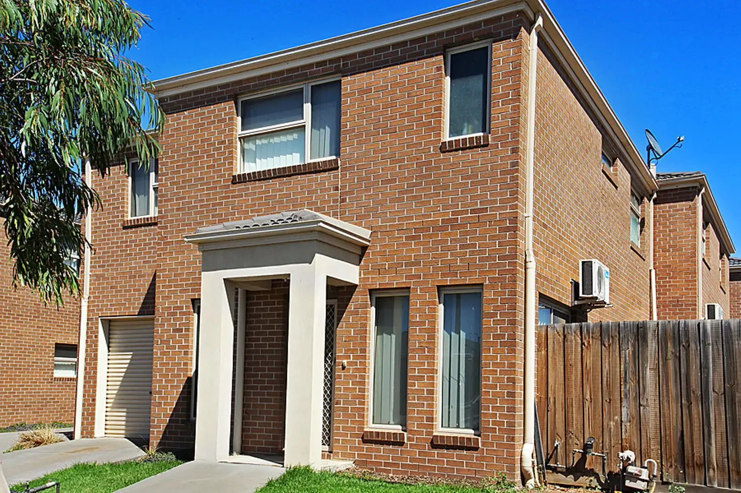 Main view of Homely townhouse listing, 2/25-27 STARFLOWER WAY, Truganina VIC 3029
