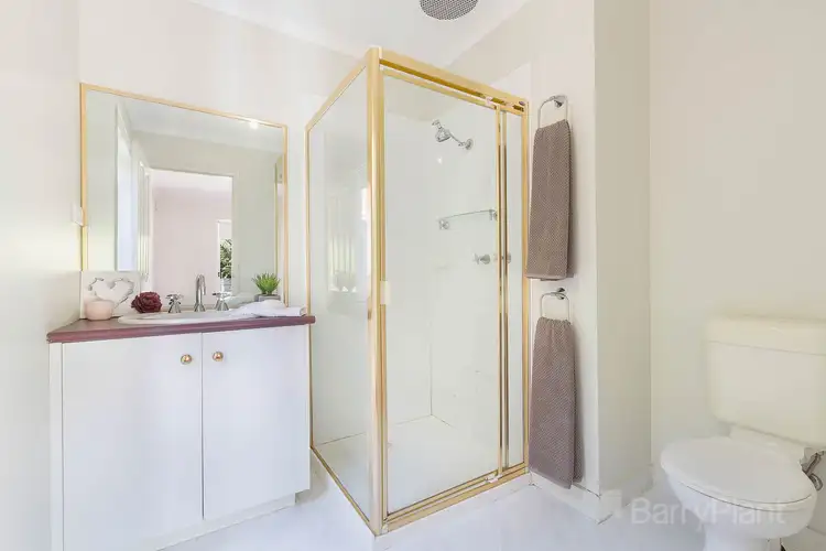 Sixth view of Homely house listing, 8 Greenhill Court, Sunbury VIC 3429