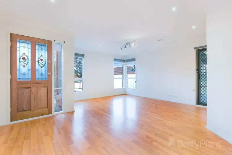Second view of Homely house listing, 7 Kavel Court, Sunbury VIC 3429