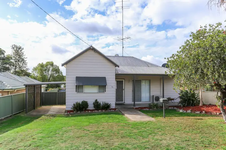 15 ADELAIDE STREET, Paxton NSW 2325