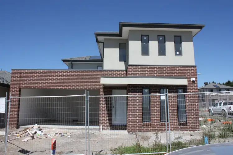 29 Oakman Way, Hampton Park VIC 3976