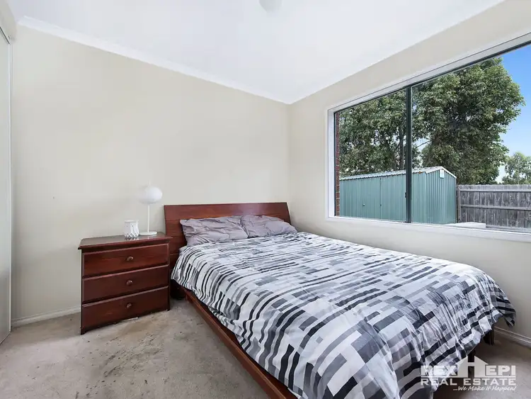 Seventh view of Homely house listing, 1 Charlotte Place, Cranbourne West VIC 3977