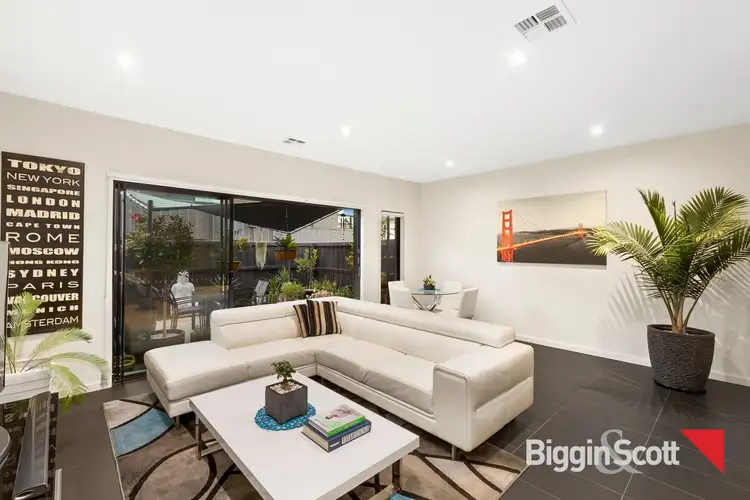 6 Phar Lap Drive, Doncaster VIC 3108