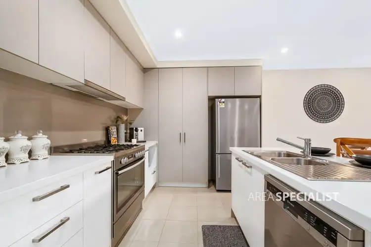 Second view of Homely townhouse listing, 6 Barncroft Crescent, Keysborough VIC 3173