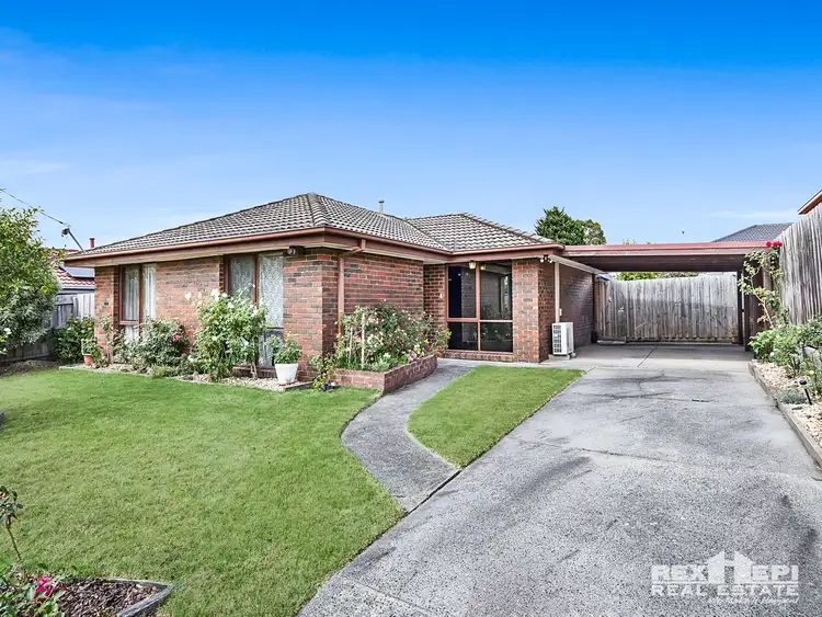 42 Springfield Crescent, Hampton Park VIC 3976