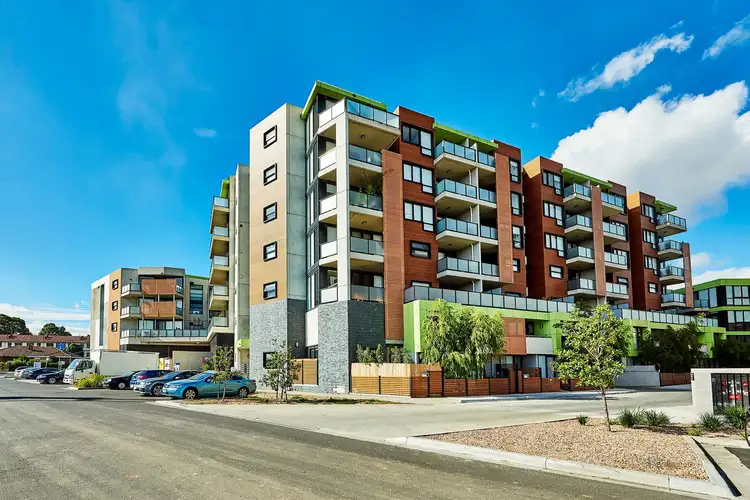 5/2 Olive York Way, Brunswick West VIC 3055