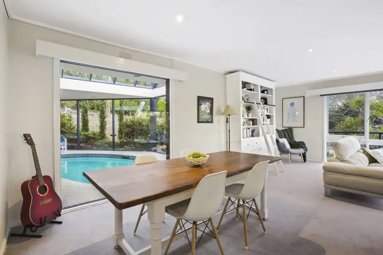 Sixth view of Homely house listing, 2 Rex Court, Ringwood East VIC 3135