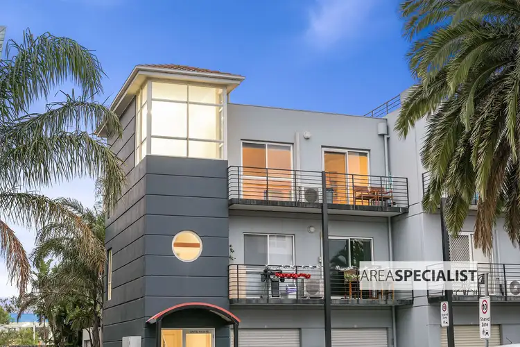 5 Thompson Road
