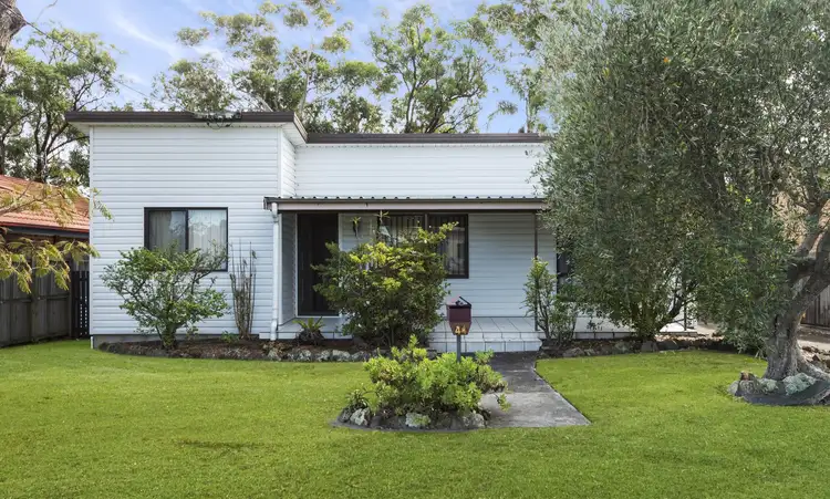 44 Bloomfield Street, Long Jetty NSW 2261
