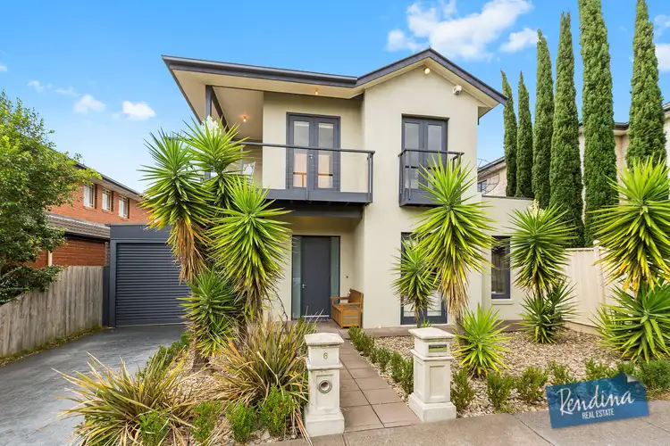 6 Saltwater Crescent, Maribyrnong VIC 3032